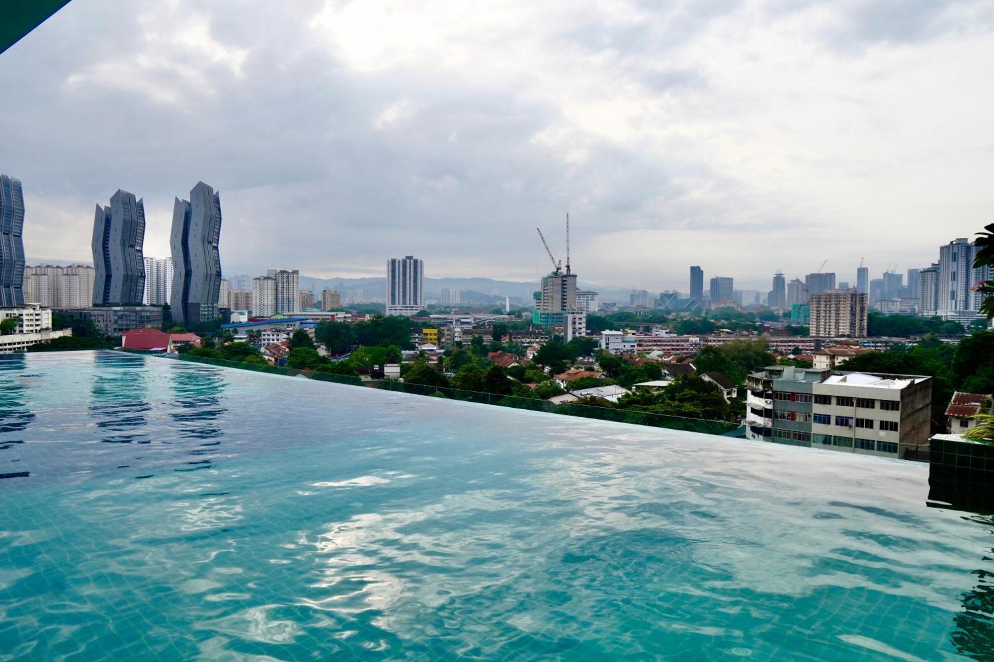 Infinite Pool! Room In Kuala Lumpur Kültér fotó